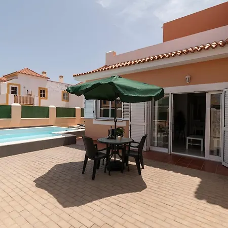 Holiday home Lightbooking Esmeralda Piscina Privada